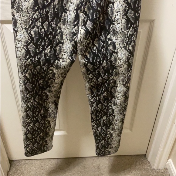 Girls Wonder Nation Snake Pants Size L(10/12) Plus - Picture 6 of 6